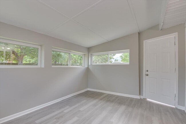 Building Photo - 3635 Spanish Trace Dr