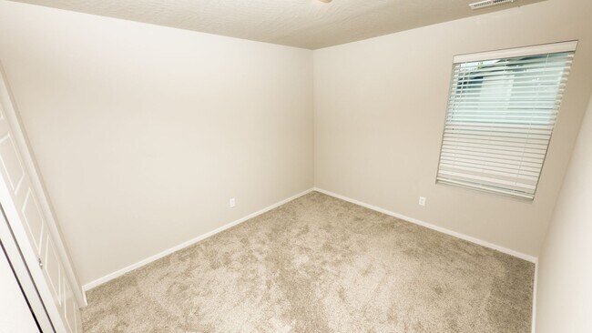 Building Photo - 5513 W Morgantown Ln
