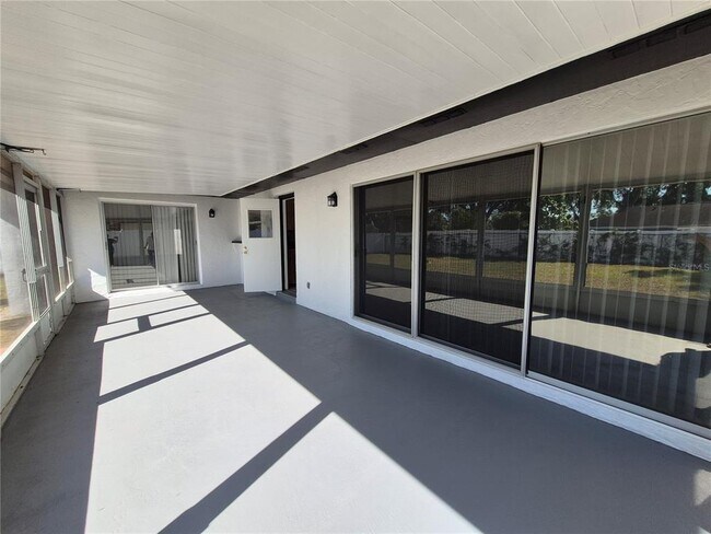 Building Photo - 2924 Ripplewood Dr