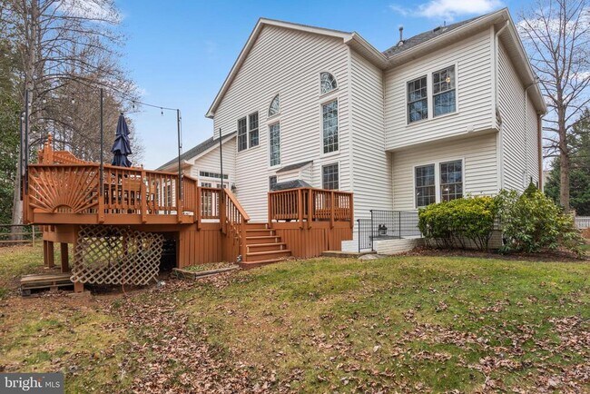 Building Photo - 4924 Berkshire Woods Dr