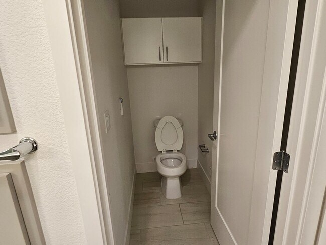 Building Photo - 3835 Heart Cmn