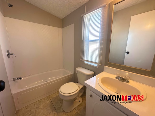 Building Photo - 850 Talbot Ave