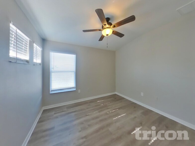 Building Photo - 1438 Delano Trent St