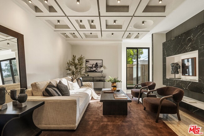 Building Photo - 1021 N Ogden Dr