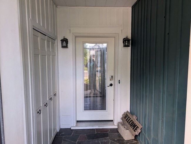 Building Photo - Beautiful Home 4bd 3bath