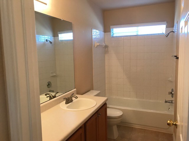 Building Photo - 2737 Breezy Point Cove