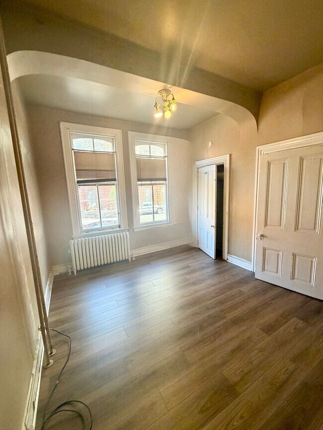 Building Photo - 446 N Duke St