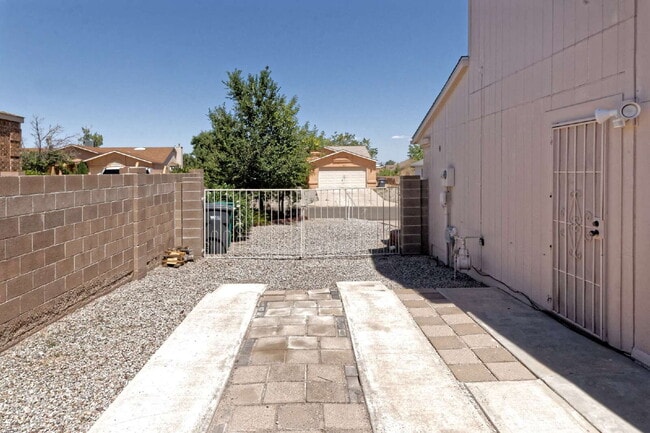 Building Photo - 2 Story Home in Rivers Edge 3 with RV Stor...