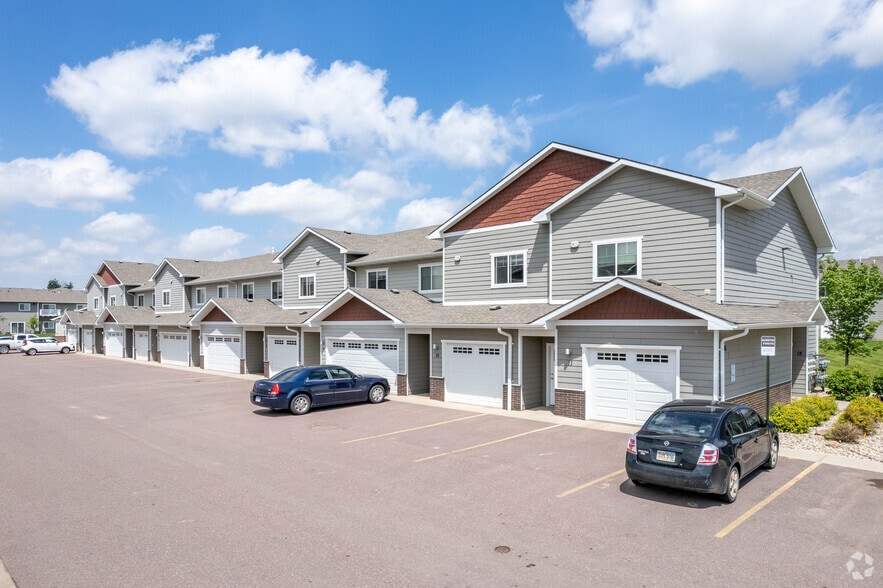 Building Photo - Dublin Square Apartments and Townhomes