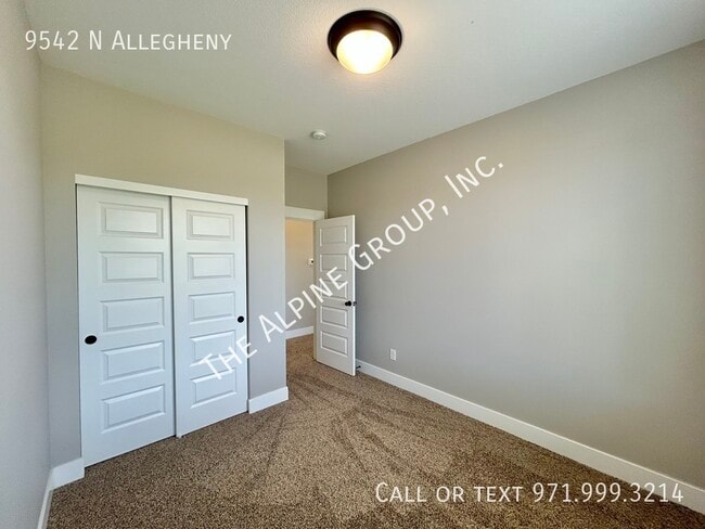 Building Photo - 9542 N Allegheny Ave