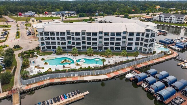 Building Photo - 199 WATERPOINT CT Unit 202