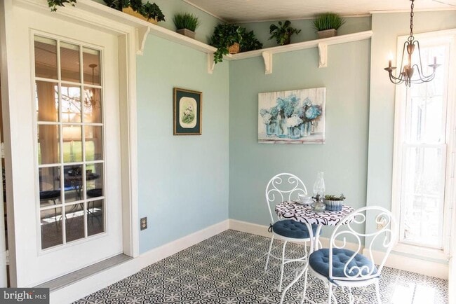 Building Photo - 609 Cambridge Ct