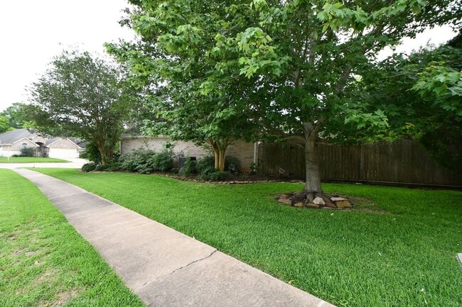 Building Photo - 1947 Mayweather Ln