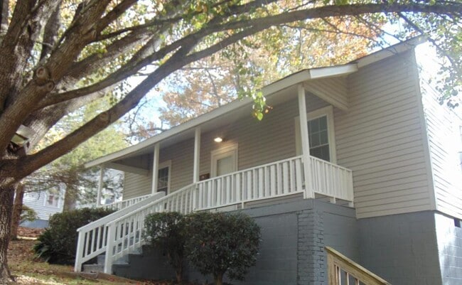 Building Photo - 407 Connecticut Ave