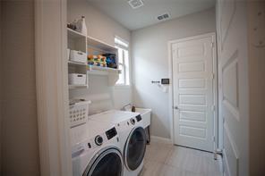 Building Photo - 473 Chambers Pl