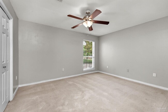 Building Photo - 2491 Parkridge Dr