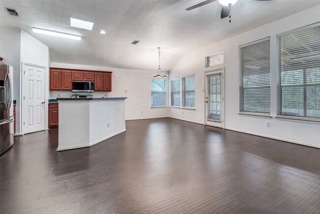 Building Photo - 8169 Whitney Ln