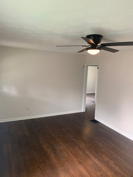 Living Room - 3908 Avilla Pl