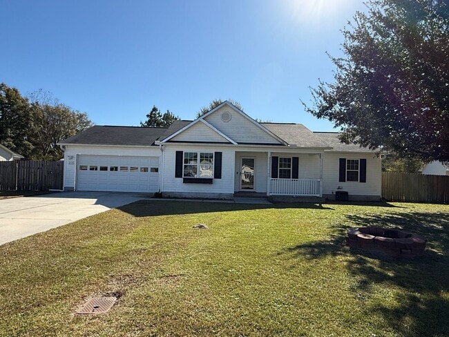 Primary Photo - 3 bedroom, 2 bath House