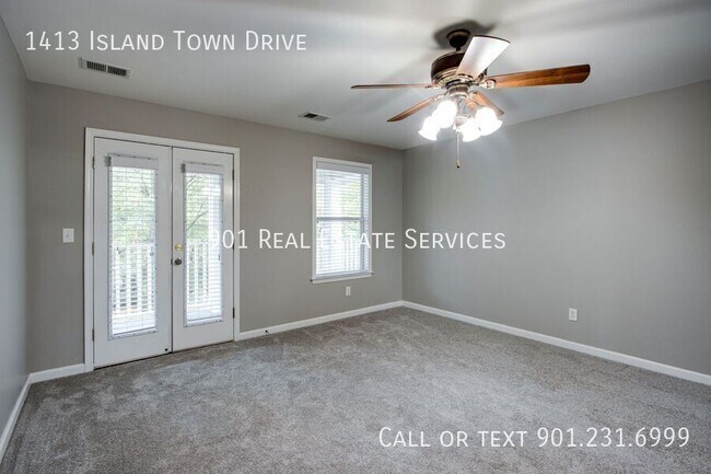 Building Photo - 1413 Island Town Dr