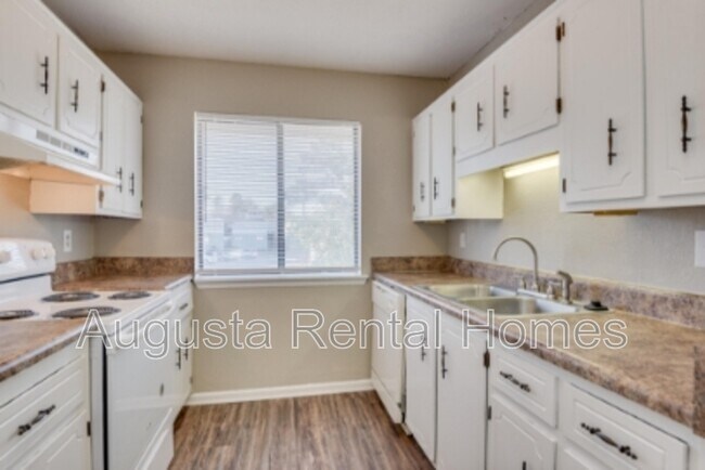 Building Photo - 2449D Jennings Road