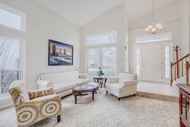 Building Photo - 1526 Almaden Ln