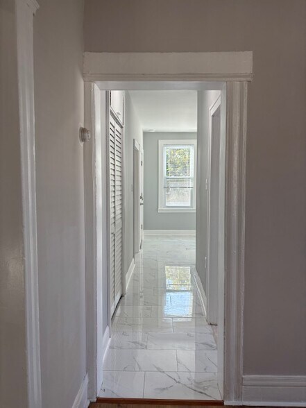 Hallway - 233 21st St