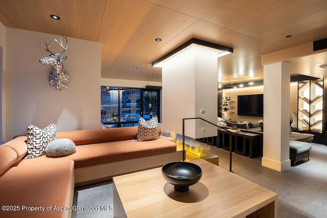 Building Photo - 119 Wood Rd