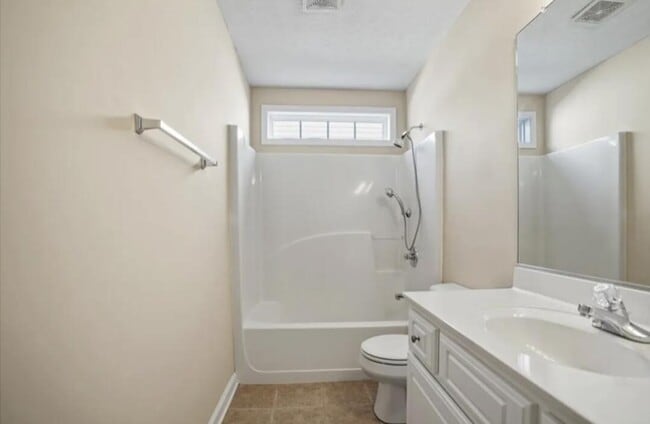 Building Photo - 323 Beryl Dr