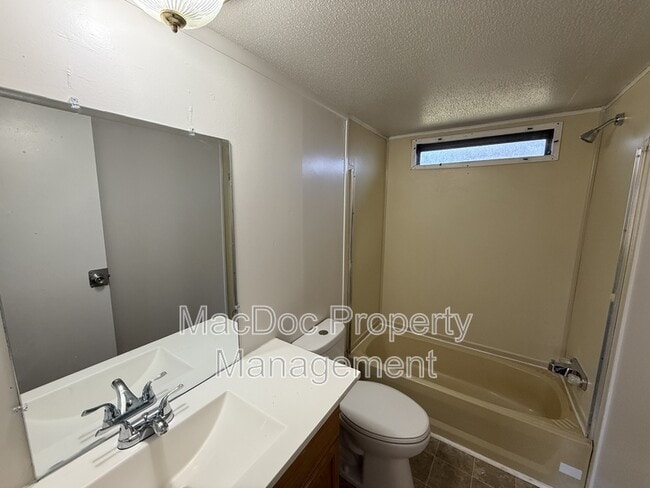 Building Photo - 3611 Shirleys Hill Rd