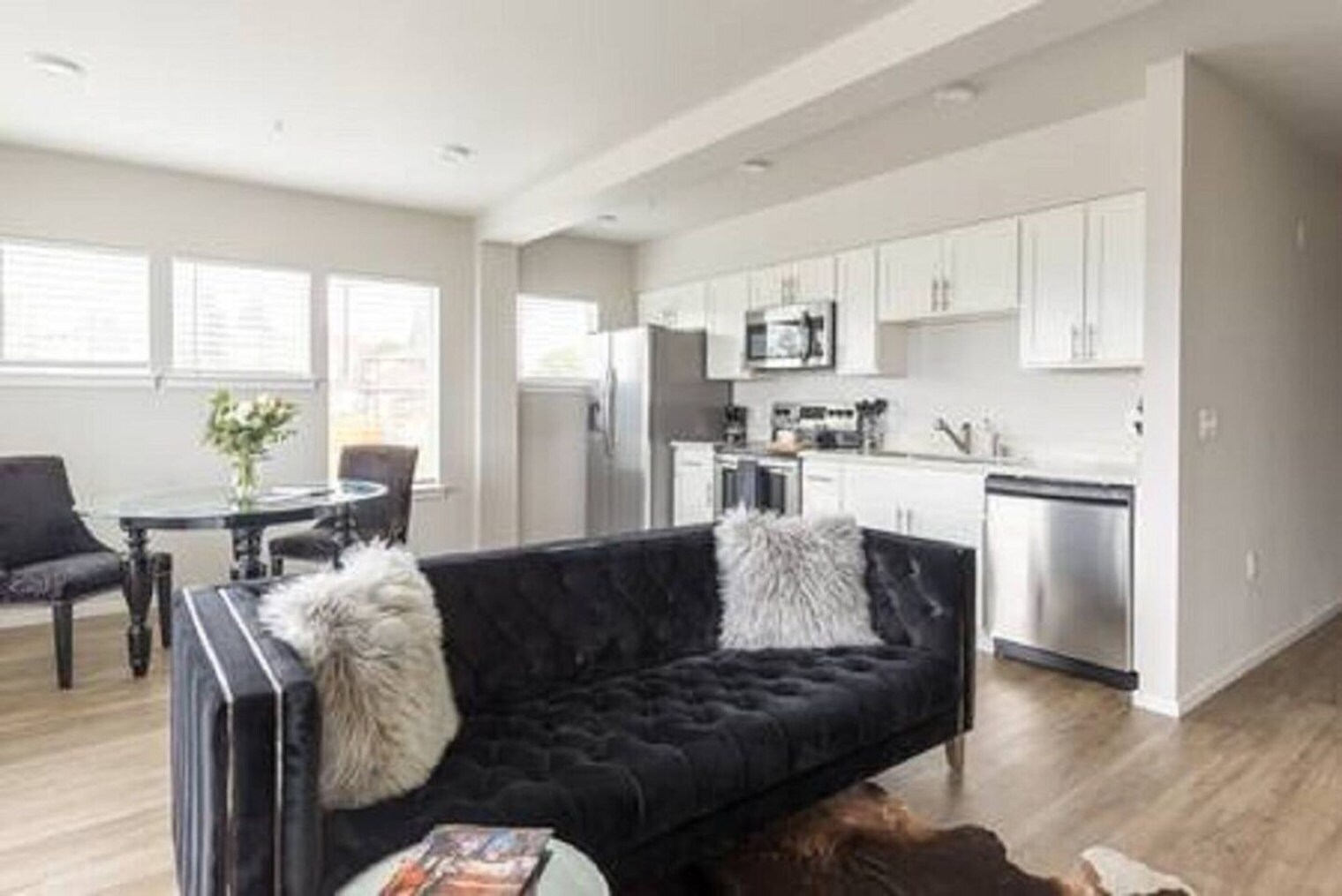 Building Photo - 624 E 32nd St