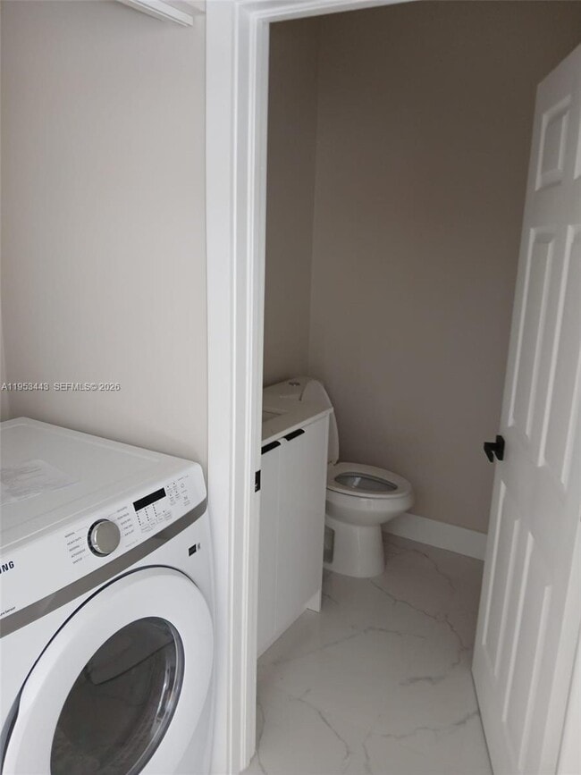 Building Photo - 1065 River Birch St