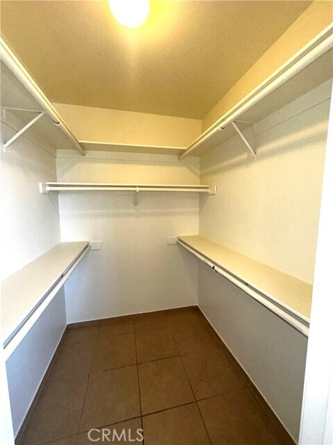 Building Photo - 10918 Maya St