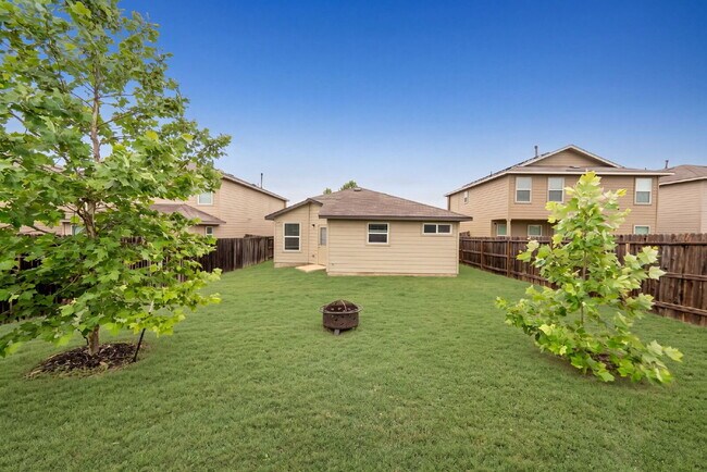Building Photo - New Rental Alert! 2 Weeks Free Rent with 15 Month Lease