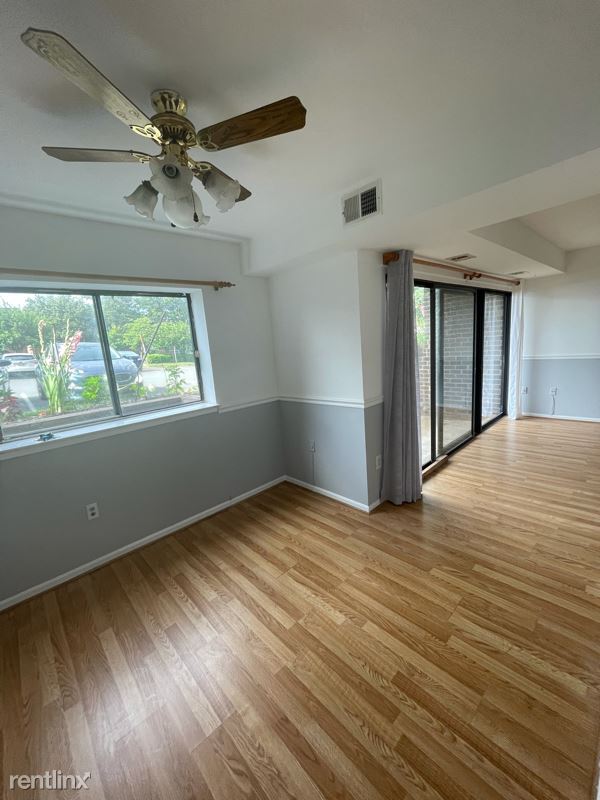 Building Photo - 1 br, 1 bath Condo - 9718 kingsbridge drive