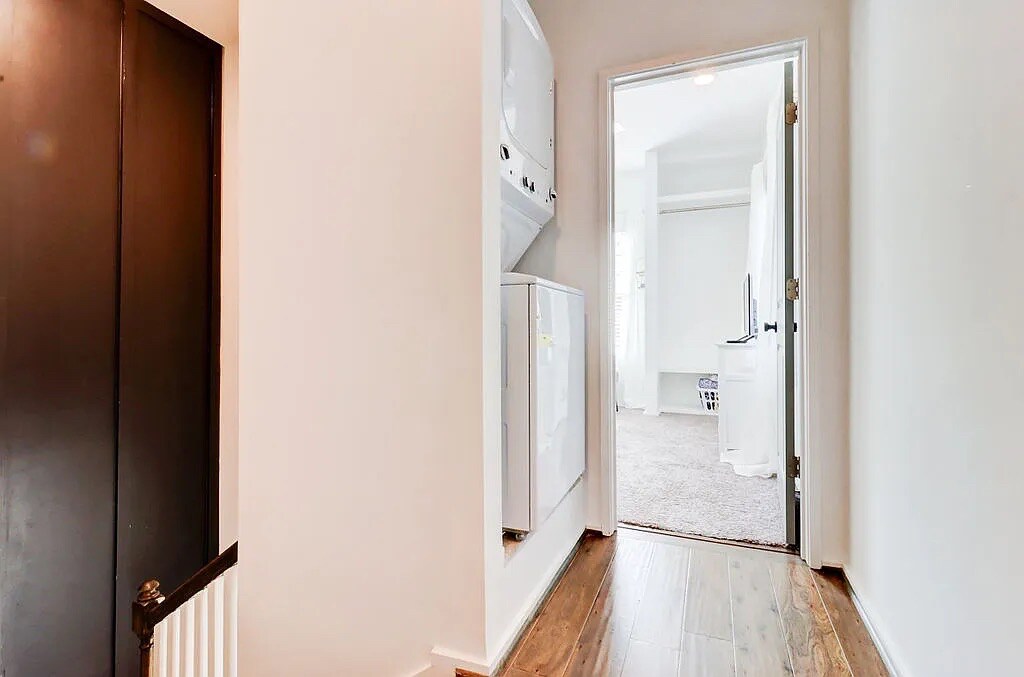 Building Photo - Room in Single Family Home on Bowen Ave SE