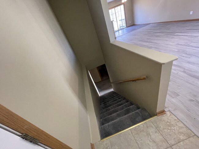 Building Photo - 1417-1417 Barnwood Dr