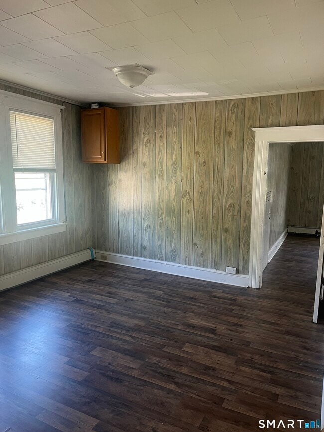 Building Photo - 23 Highland Ave