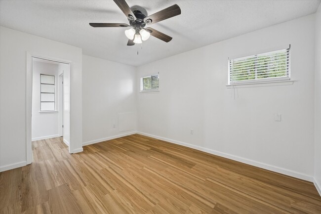 Building Photo - 1600 Hazelwood St