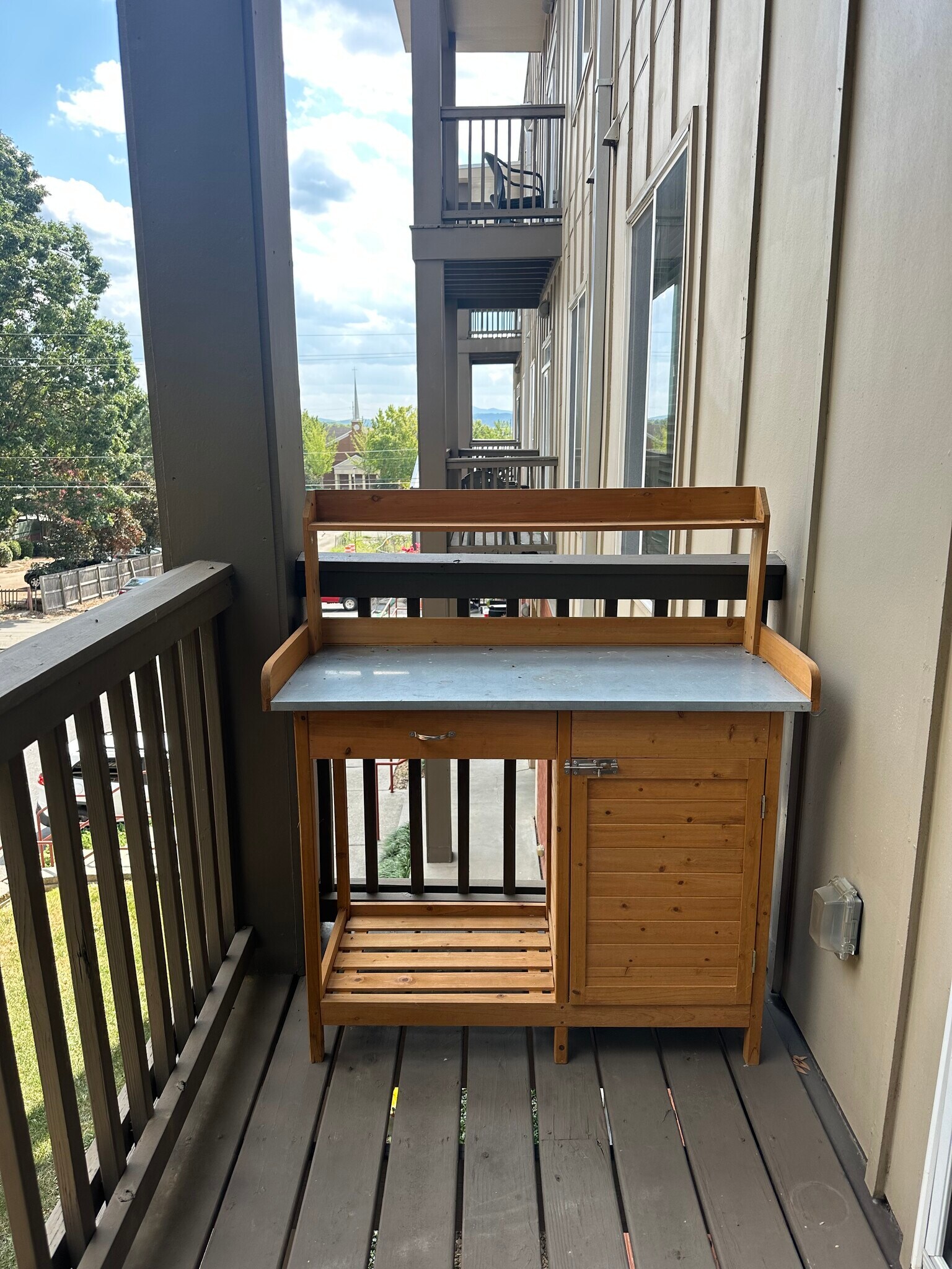 Building Photo - 817 Flynn St