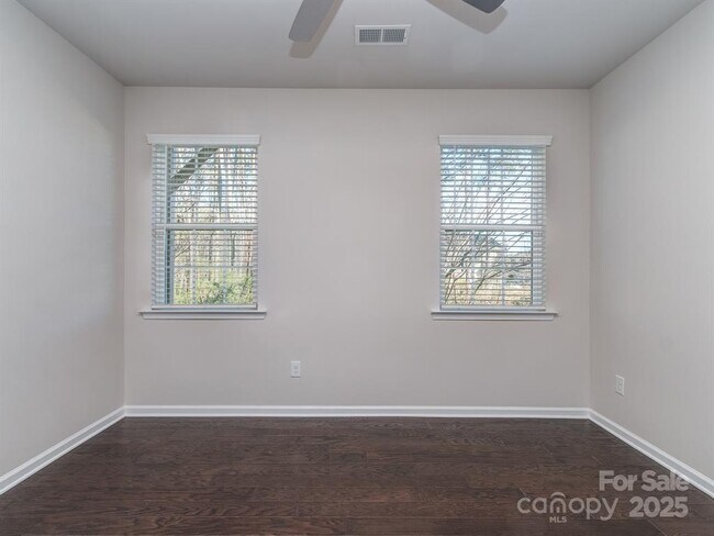 Building Photo - 12214 Ardrey Park Dr