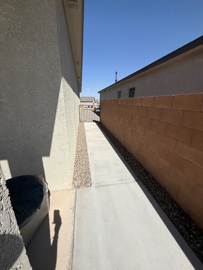 Building Photo - 10844 Caresso Lp SW