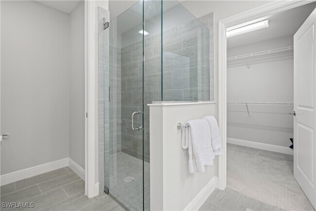 Building Photo - 2560 Seychelles Dr