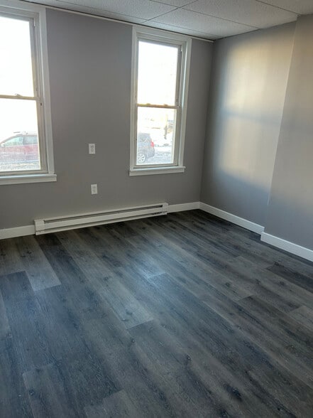 Building Photo - 66 Jefferson St