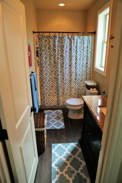 Building Photo - 5 Private Rooms, 4.5 Bathrooms
