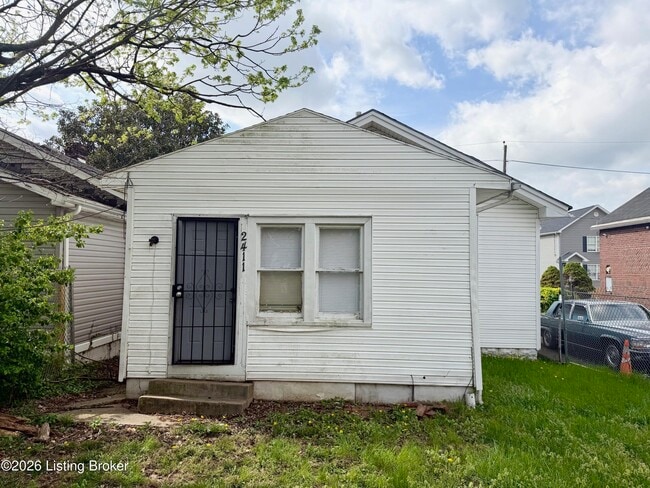 Building Photo - 2411 Elliott Ave