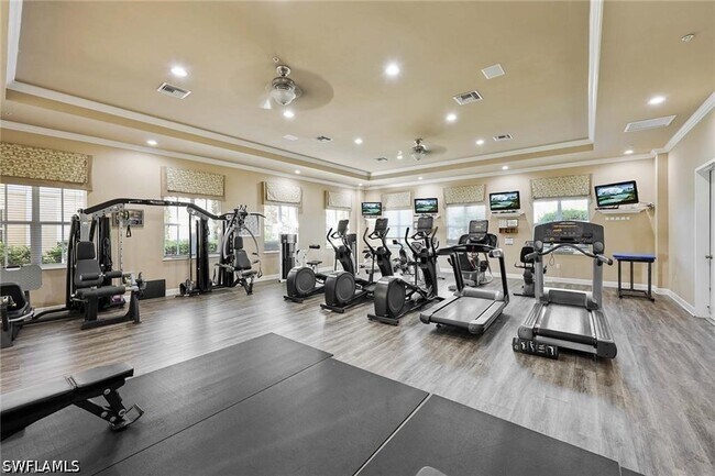 Building Photo - 1710 Tarpon Bay Dr S