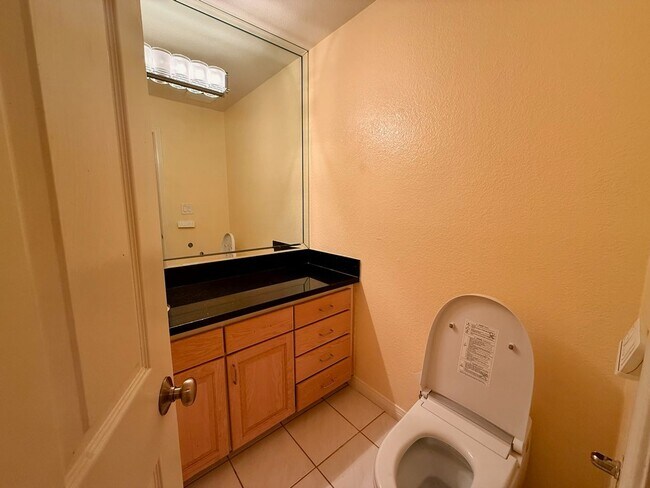 Building Photo - Gorgeous Spanish Trails 3BR House for lease!