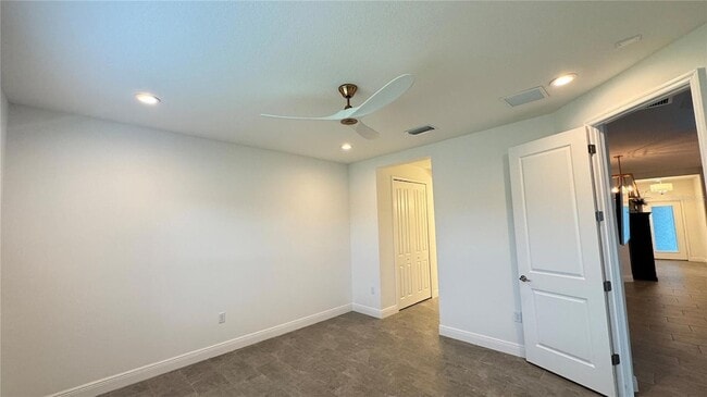 Building Photo - 14608 Barefoot Ln