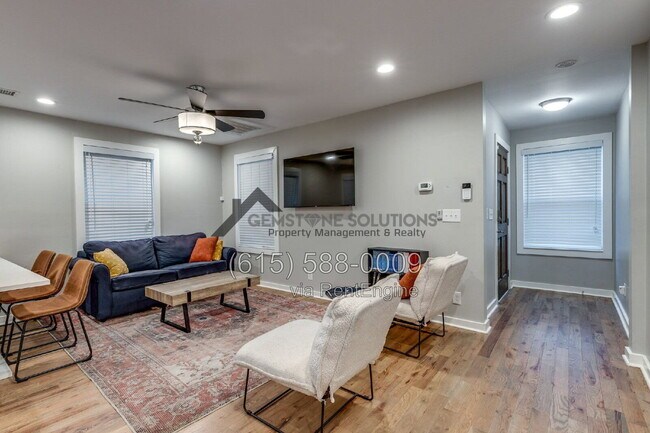 Building Photo - 1516 23rd Ave N